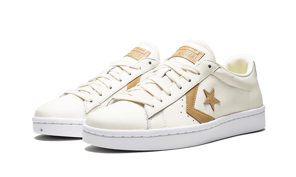 More Converse Pro Leather 76 Ox
