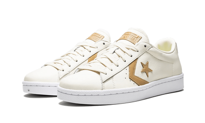 More Converse Pro Leather 76 Ox