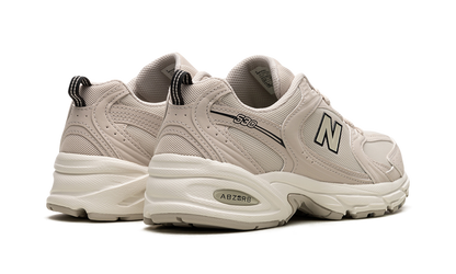 New Balance 530 vory