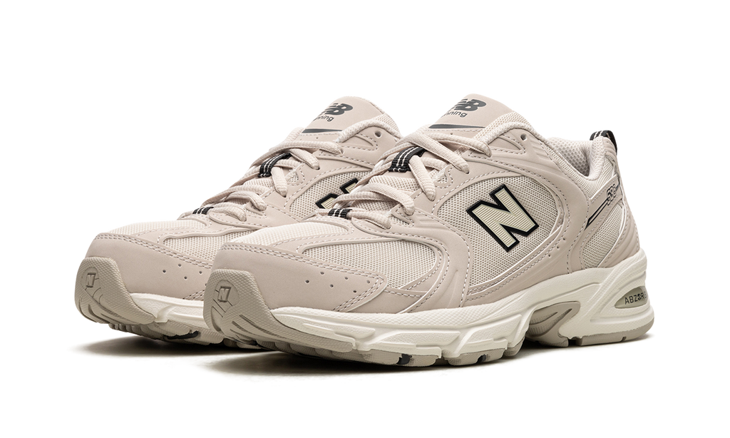 New Balance 530 vory